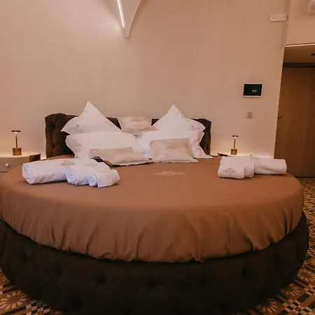 Torre Di Bassano Luxury 4* Vasto